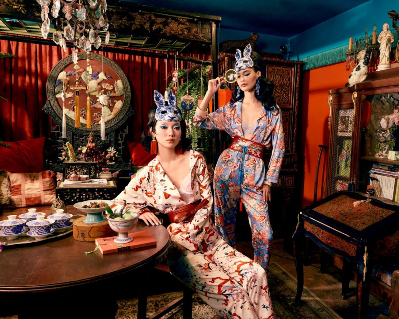 “วาโก้” เปิดตัวคอลเลกชันต้อนรับปีม้า “Gallop of Fortune” ลวดลายแรงบันดาลใจจากภาพวาดม้า ผลงาน ยูน-ปัณพัท ศิลปินไทยฝีมือระดับโลก