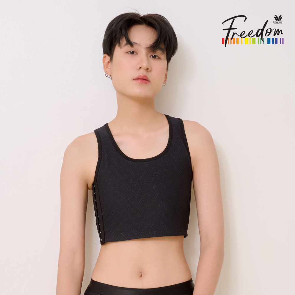 Wacoal FREEDOM เสื้อกล้ามกระชับอกแบบครึ่งตัวตะขอด้านข้างรุ่น WXT101 สีดำ (BL)
