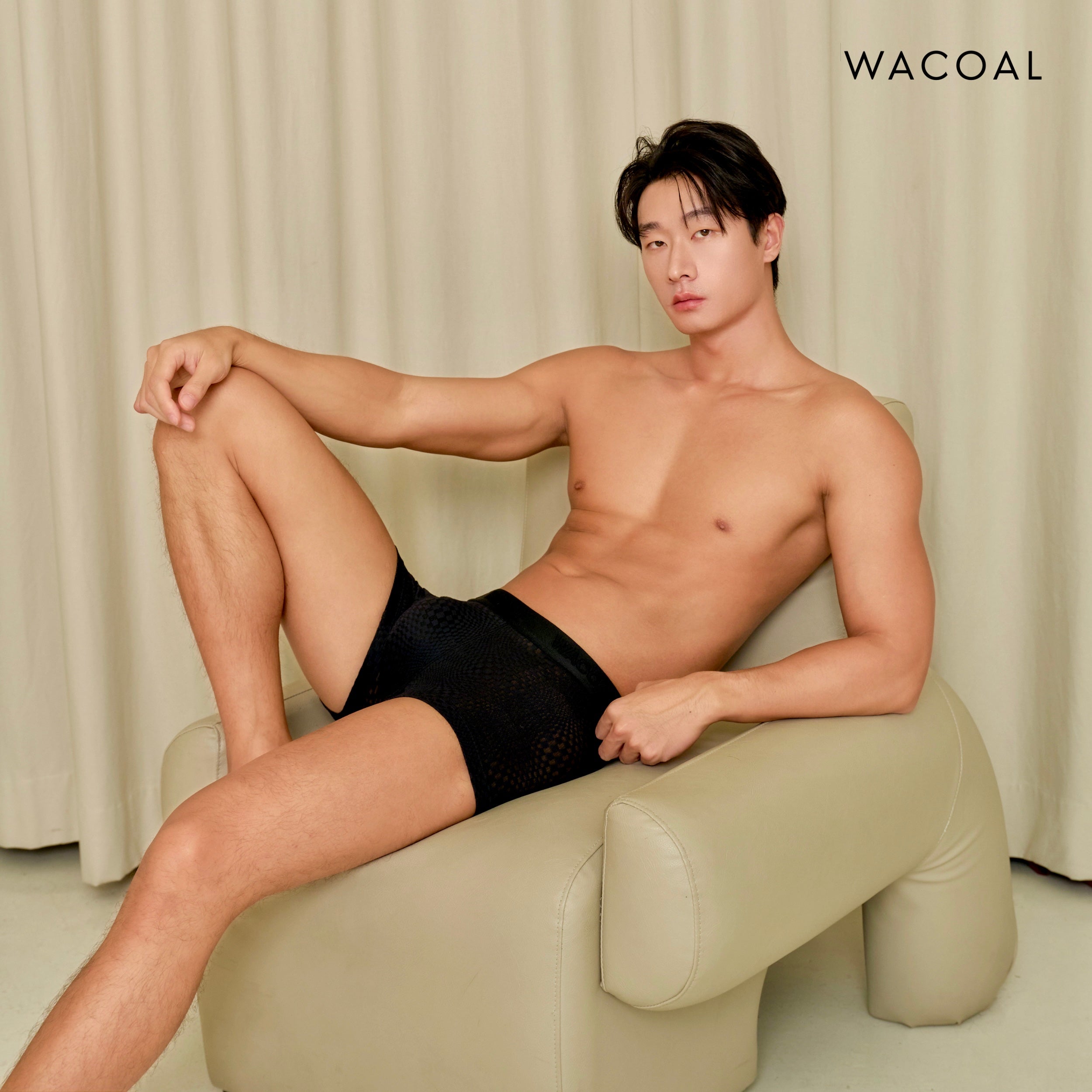 Wacoal กางเกงในผู้ชาย ทอลายกราฟิก (BOXER) รุ่น WXU408 สี ดำ (BL)