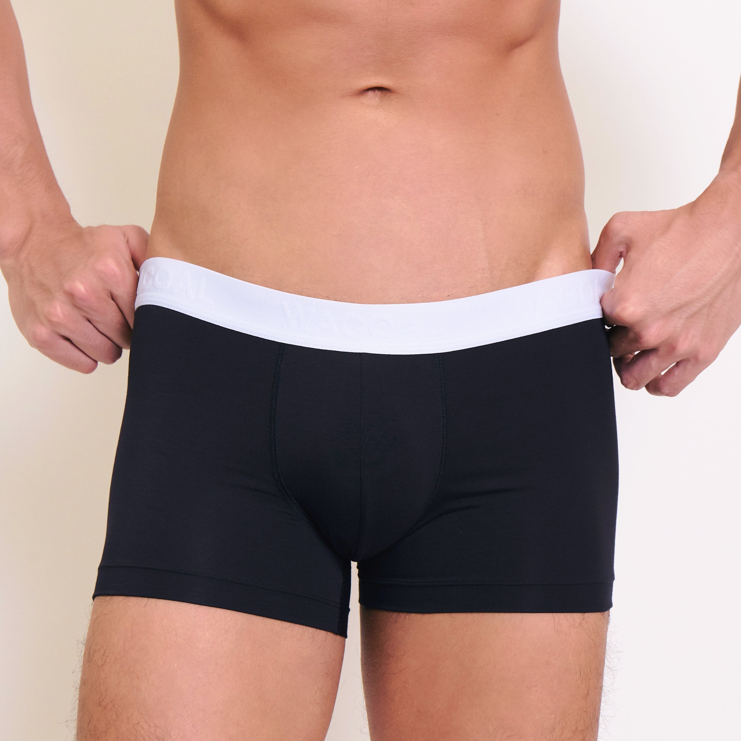 Wacoal กางเกงในผู้ชาย BAMBOO FILAGEN (BOXER) รุ่น WXU407 สีดำขอบขาว (BB)