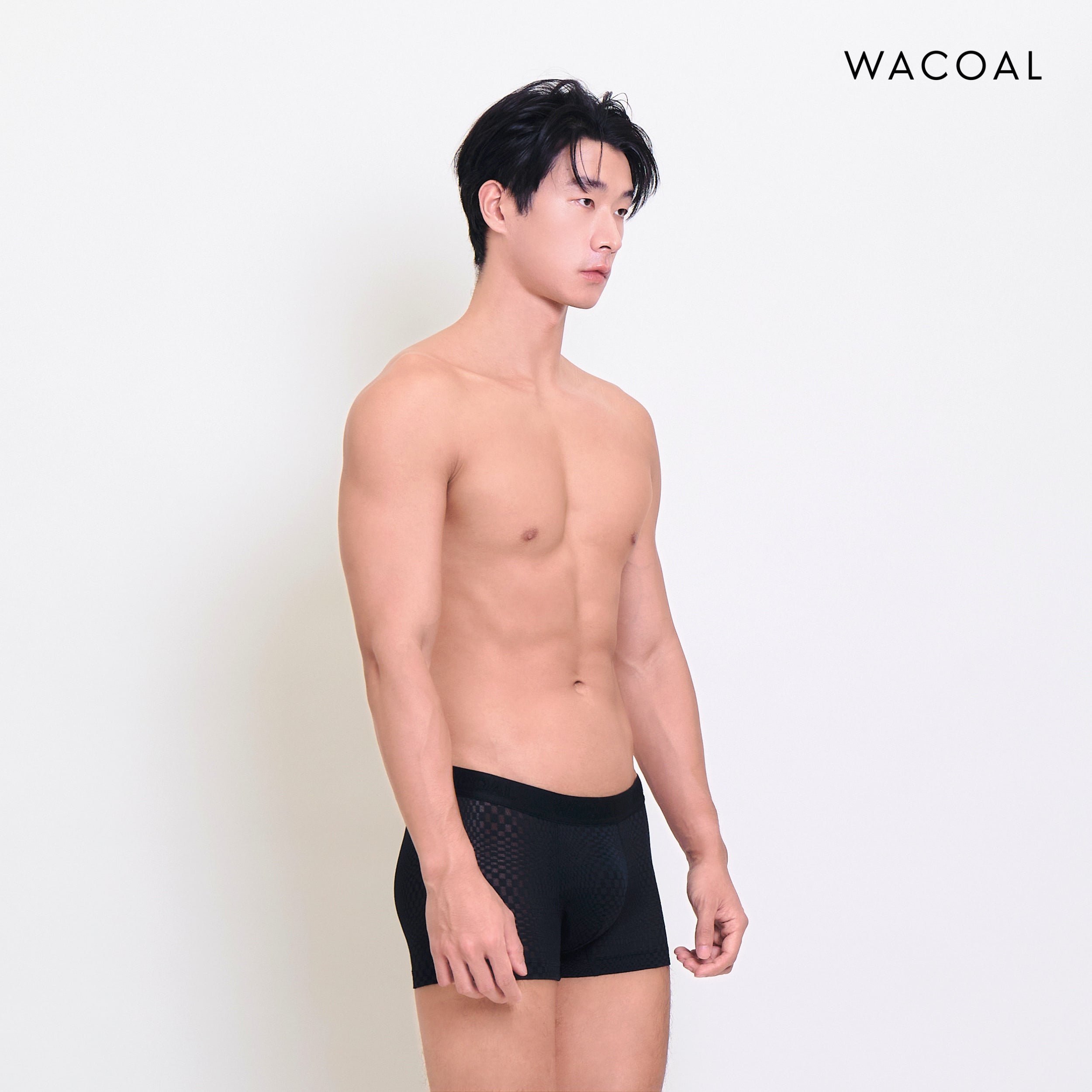 Wacoal กางเกงในผู้ชาย ทอลายกราฟิก (BOXER) รุ่น WXU408 สี ดำ (BL)