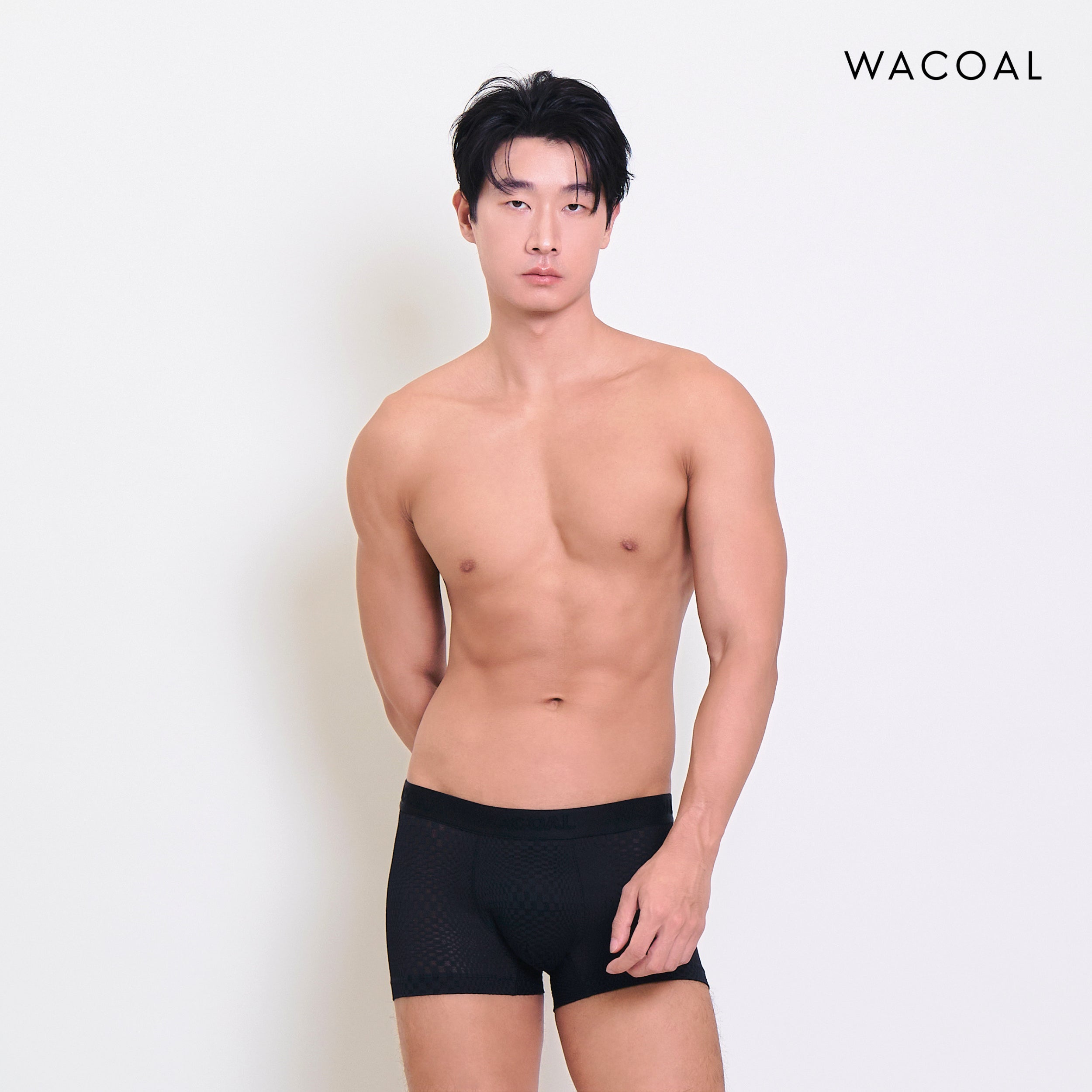 Wacoal กางเกงในผู้ชาย ทอลายกราฟิก (BOXER) รุ่น WXU408 สี ดำ (BL)