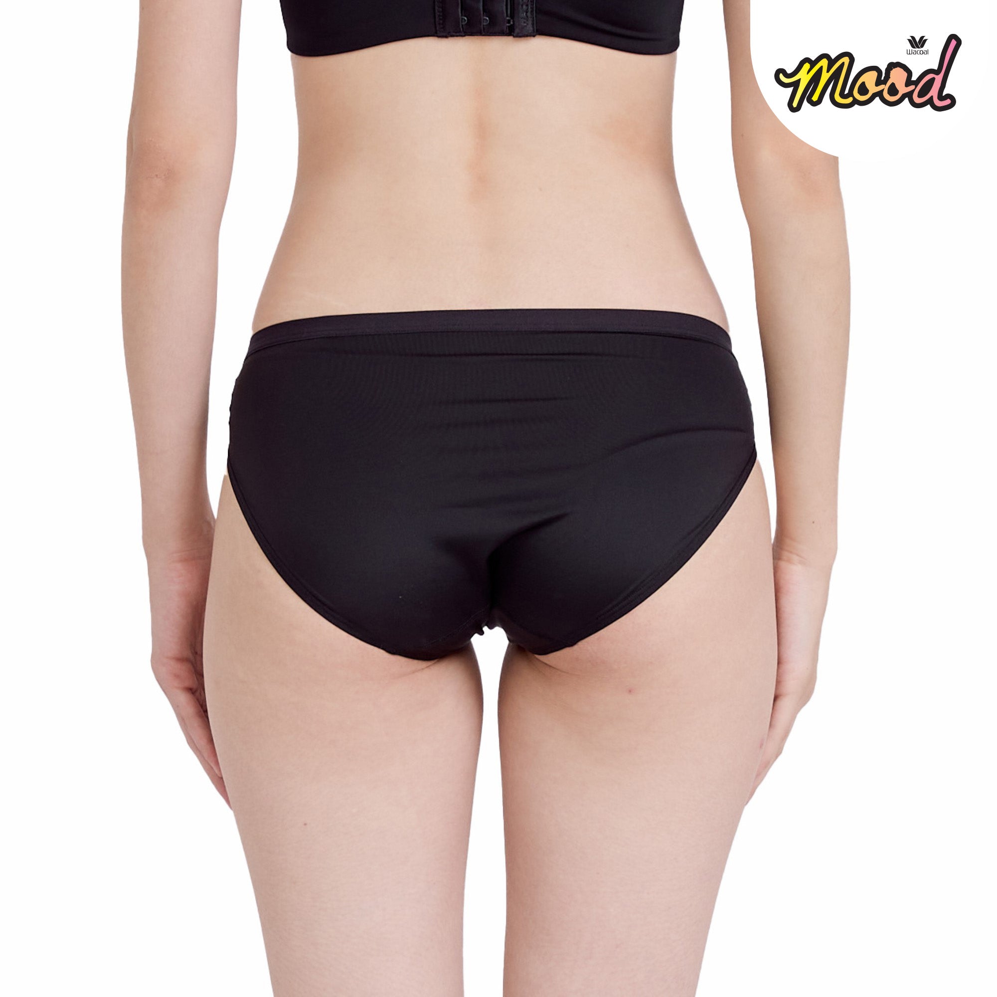 Wacoal Mood Buddy bra Smart Size ชุดชั้นในวัยรุ่น รุ่น MM1Y08 (กางเกงในเข้าคู่ รุ่น MUMY05) สีดำ (BL)