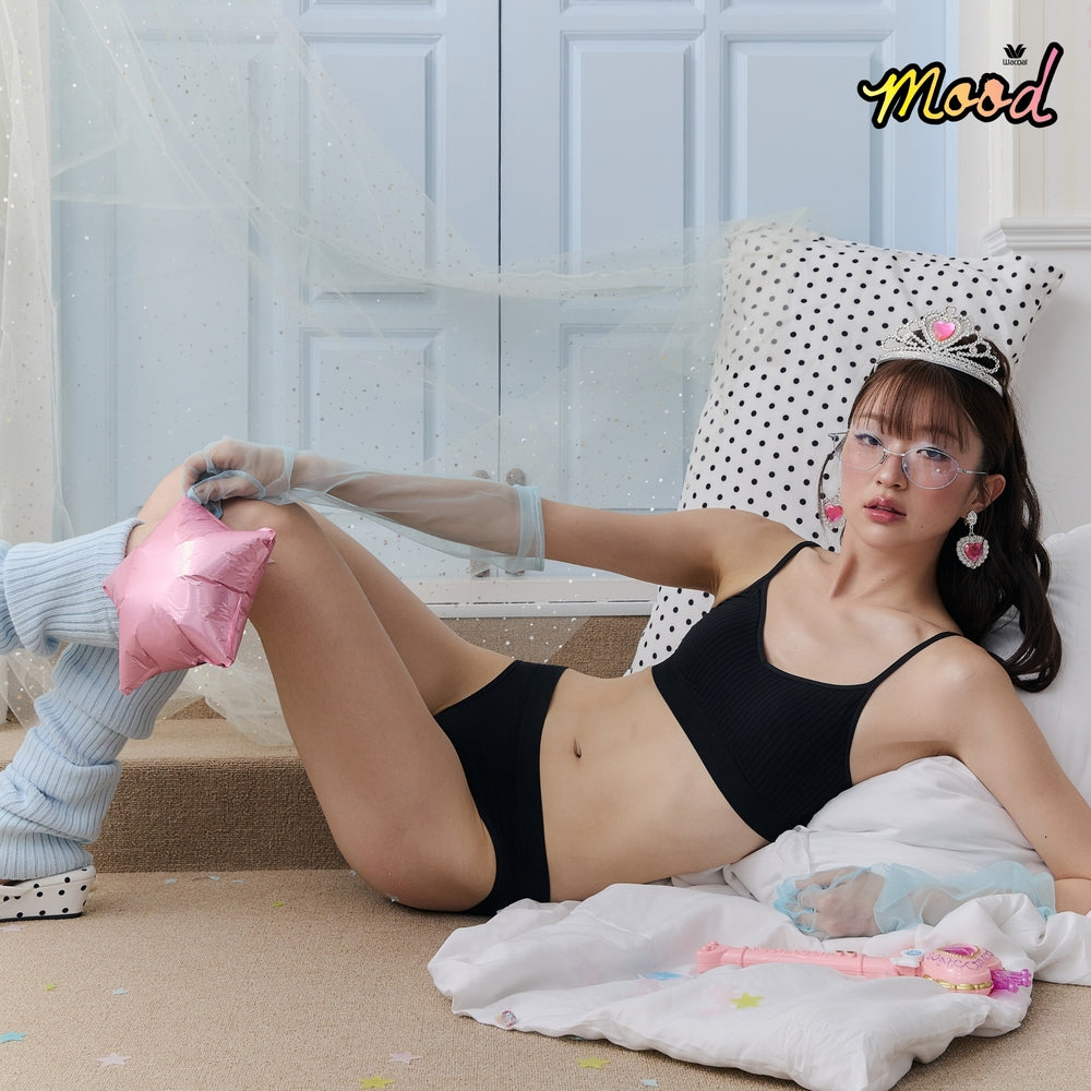 Wacoal Mood Comfy Bra ชุดชั้นในวัยรุ่น บราไร้โครง รุ่น MM1Y51 สีดำ (BL)