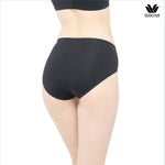 Wacoal Curve Diva, non-wired bra, firming, plus size women, model WQ1539, black (BL)