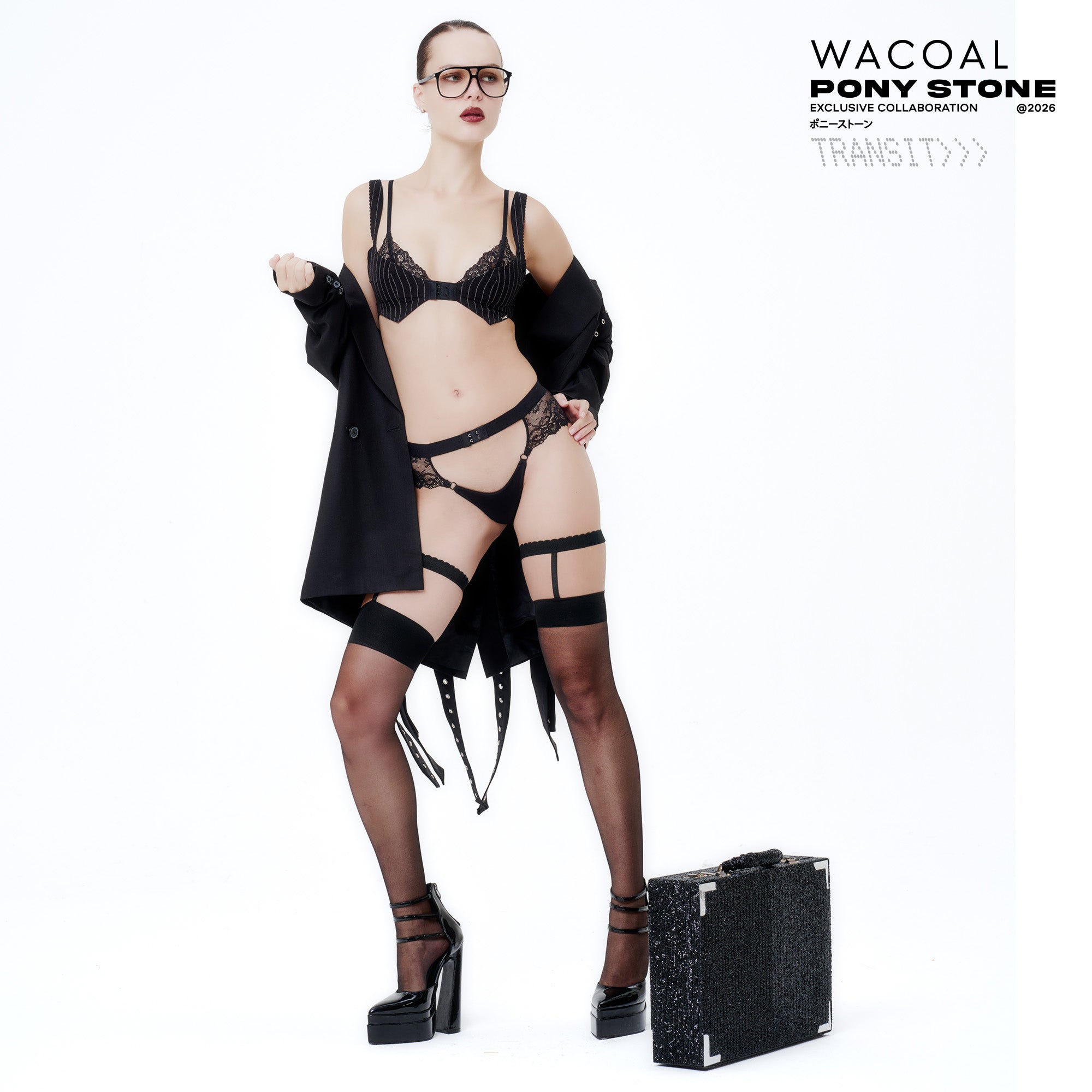 Wacoal x Pony Stone บราไร้โครงตะขอหน้า ไม่เสริมฟองน้ำ รุ่น WB5X66 สีดำ(BL)