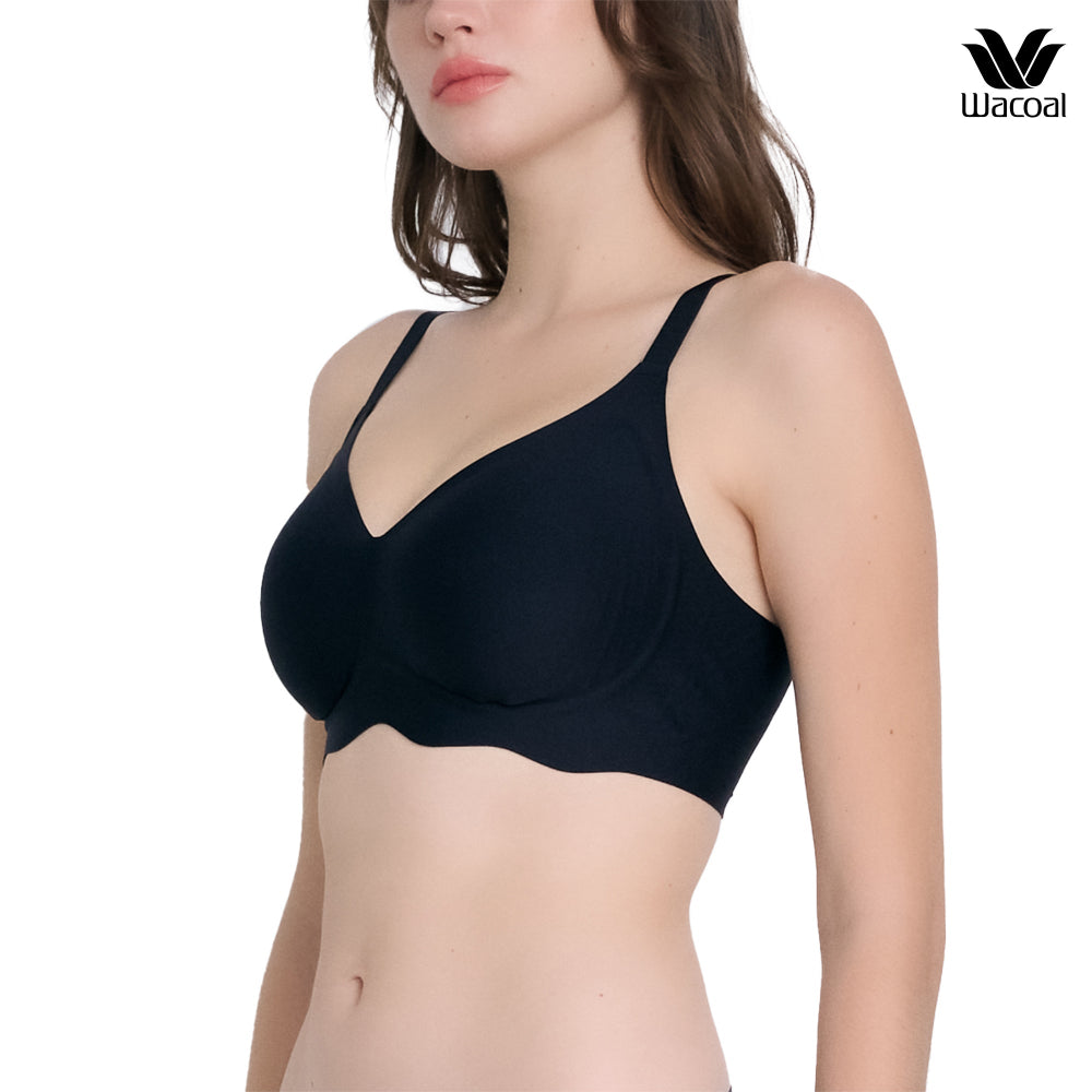 Wacoal Smart Size บราไร้โครง ฟองน้ำบาง 10 มิล รุ่น WB5X88 สีดำ (BL)