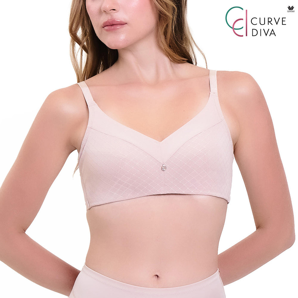 Wacoal Curve Diva บราไม่มีโครงเก็บกระชับ สาวคัพใหญ่ รุ่น WB7547 สีเบจ (BE)