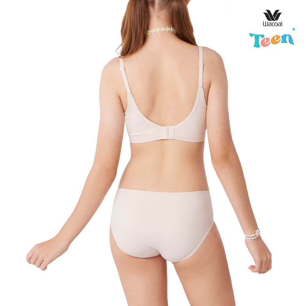 Wacoal Teen ชุดชั้นในสำหรับวัยใส บราไร้โครง รุ่น WBT129 เข้าคู่ กางเกงในสำหรับวัยใส รุ่น MUT128 สีเบจ (BE)