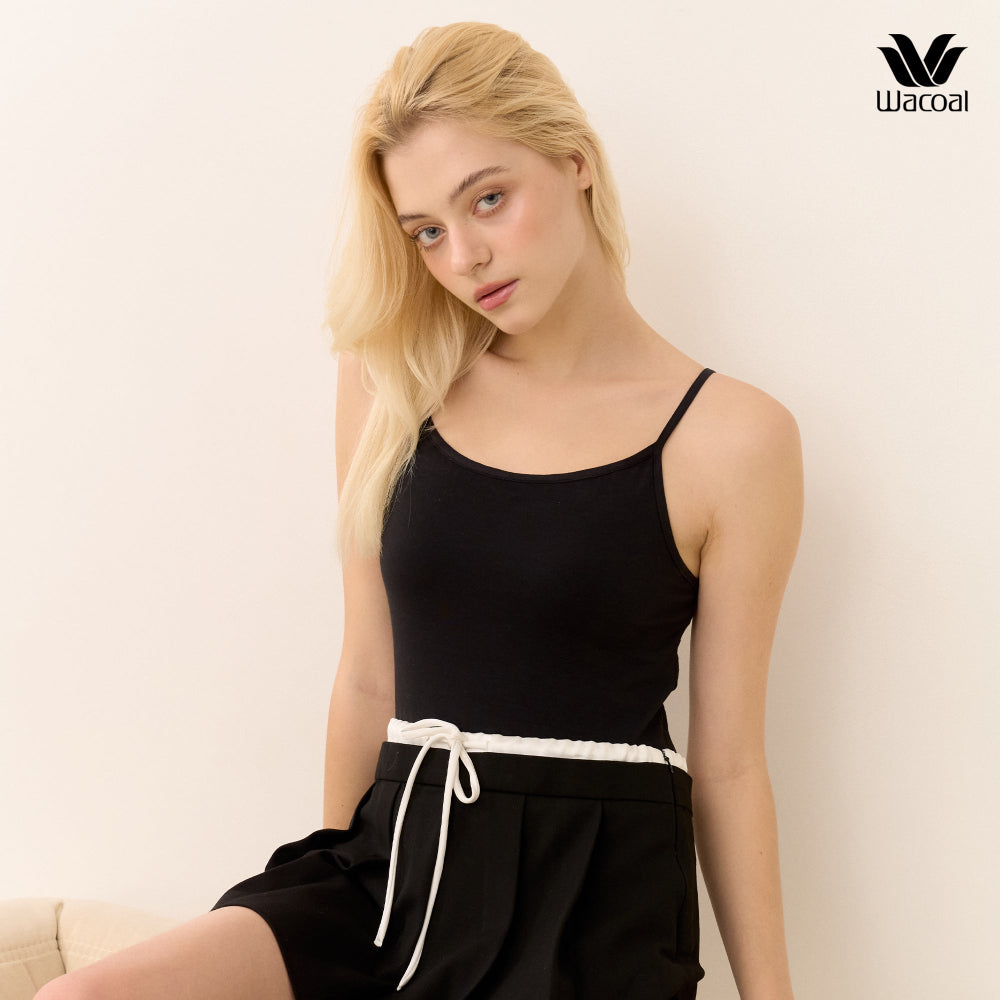 Wacoal สายเดี่ยวมีบรา Bra Top รุ่น WH4A02 สีดำ (BL) รับฟรี กางเกงใน รุ่น WU1C34 (คละสี)