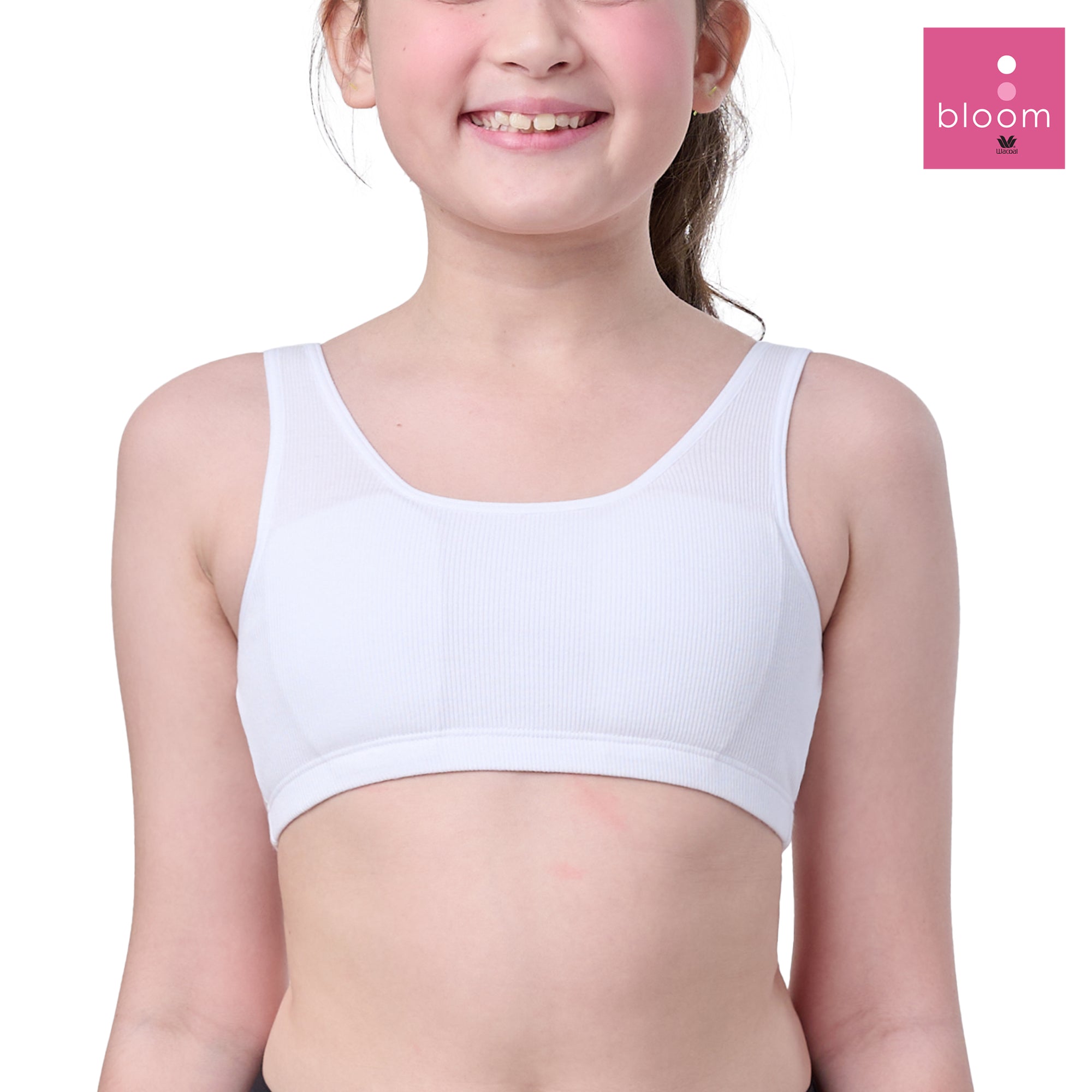 Wacoal Bloom Step 2 ชุดชั้นในสำหรับเด็ก เสื้อกล้ามครึ่งตัวแบบเรียบ Pack 2 ชิ้น รุ่น WH6H08 สีขาว (WH)