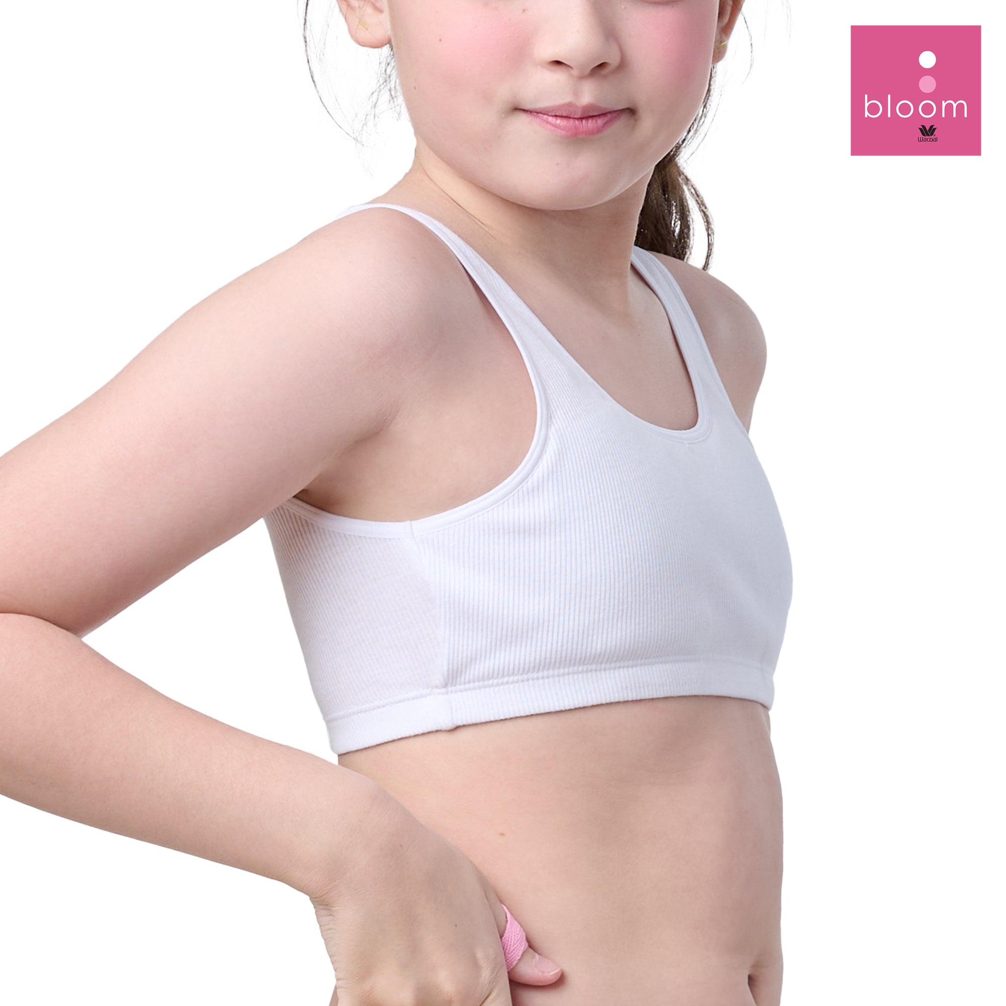 Wacoal Bloom Step 2 ชุดชั้นในสำหรับเด็ก เสื้อกล้ามครึ่งตัวแบบเรียบ Pack 2 ชิ้น รุ่น WH6H08 สีขาว (WH)