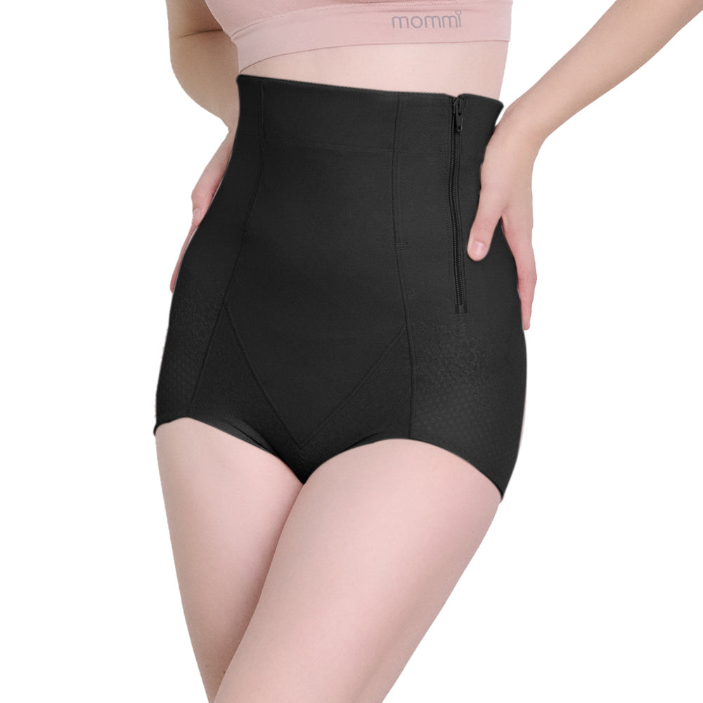 Wacoal Maternity Stay สเตย์สำหรับคุณแม่หลังคลอด รูปแบบขาสั้นเอวสูง รุ่น WM2060 สีดำ (BL)