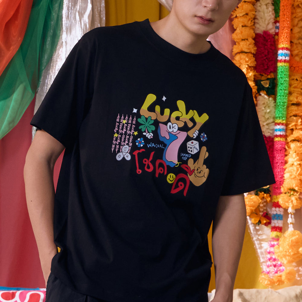 Wacoal X Sahred Toy เสื้อยืด Oversized ลายโชคดี (Lucky) รุ่น WN3D19 1 ตัว สีดำ (BL)