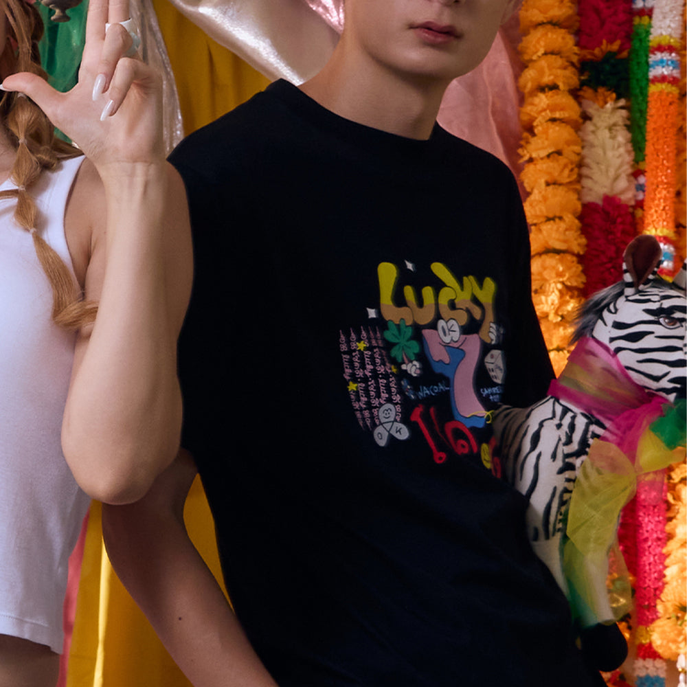 Wacoal X Sahred Toy เสื้อยืด Oversized ลายโชคดี (Lucky) รุ่น WN3D19 1 ตัว สีดำ (BL)