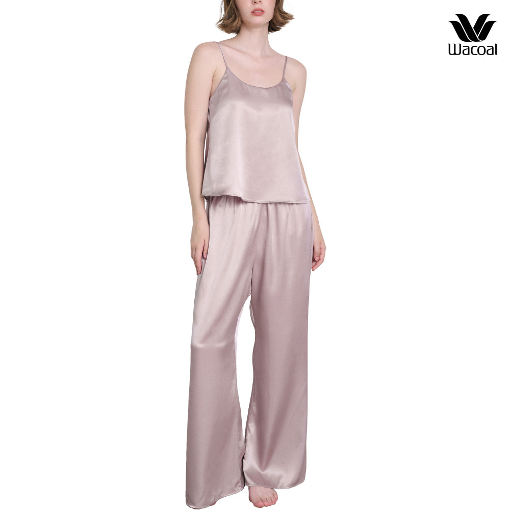 Wacoal Unban comfort กางเกงชุดนอน รูปแบบขายาว ผ้าซาติน รุ่น WN5E03 (เฉพาะกางเกงขายาว)