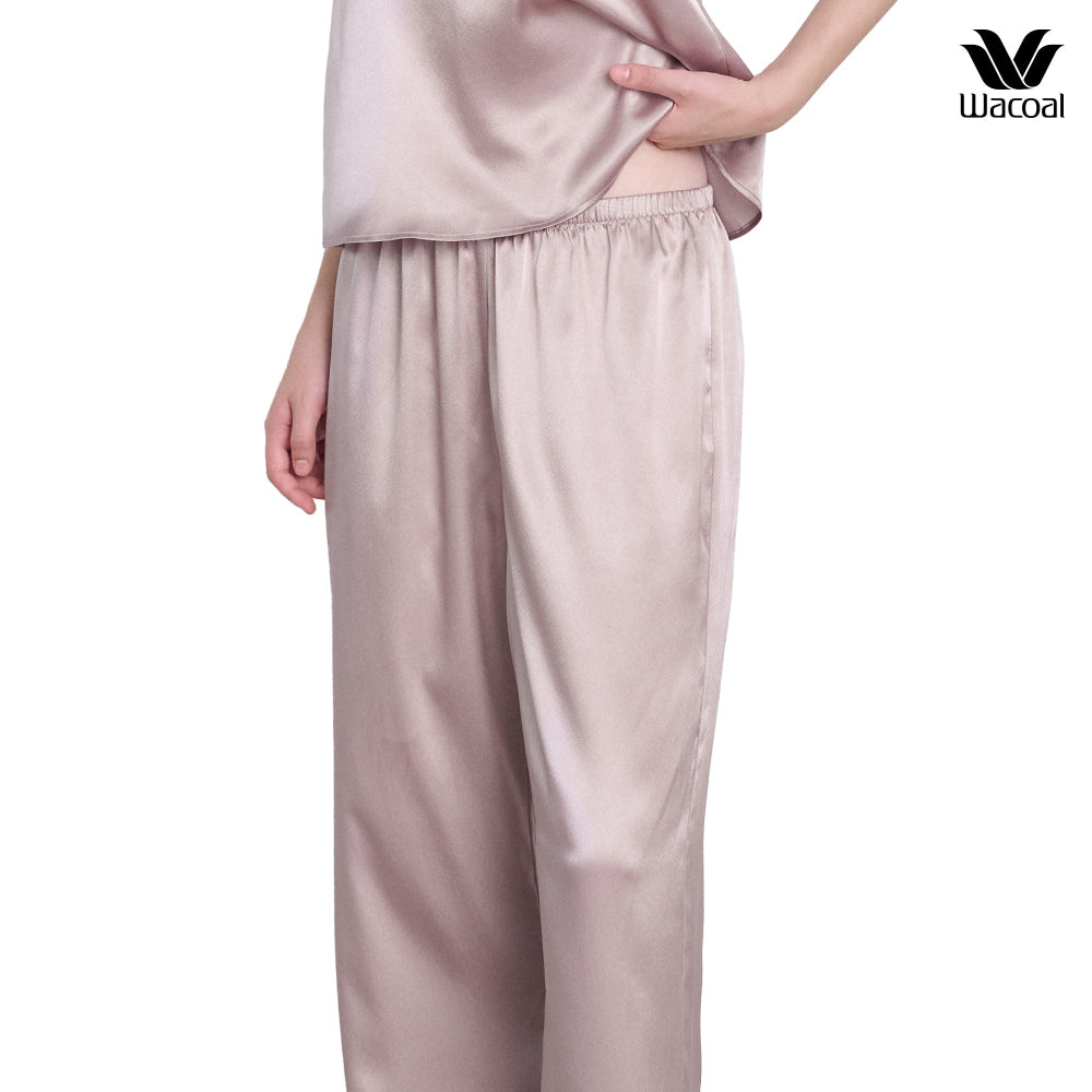 Wacoal Unban comfort กางเกงชุดนอน รูปแบบขายาว ผ้าซาติน รุ่น WN5E03 (เฉพาะกางเกงขายาว)