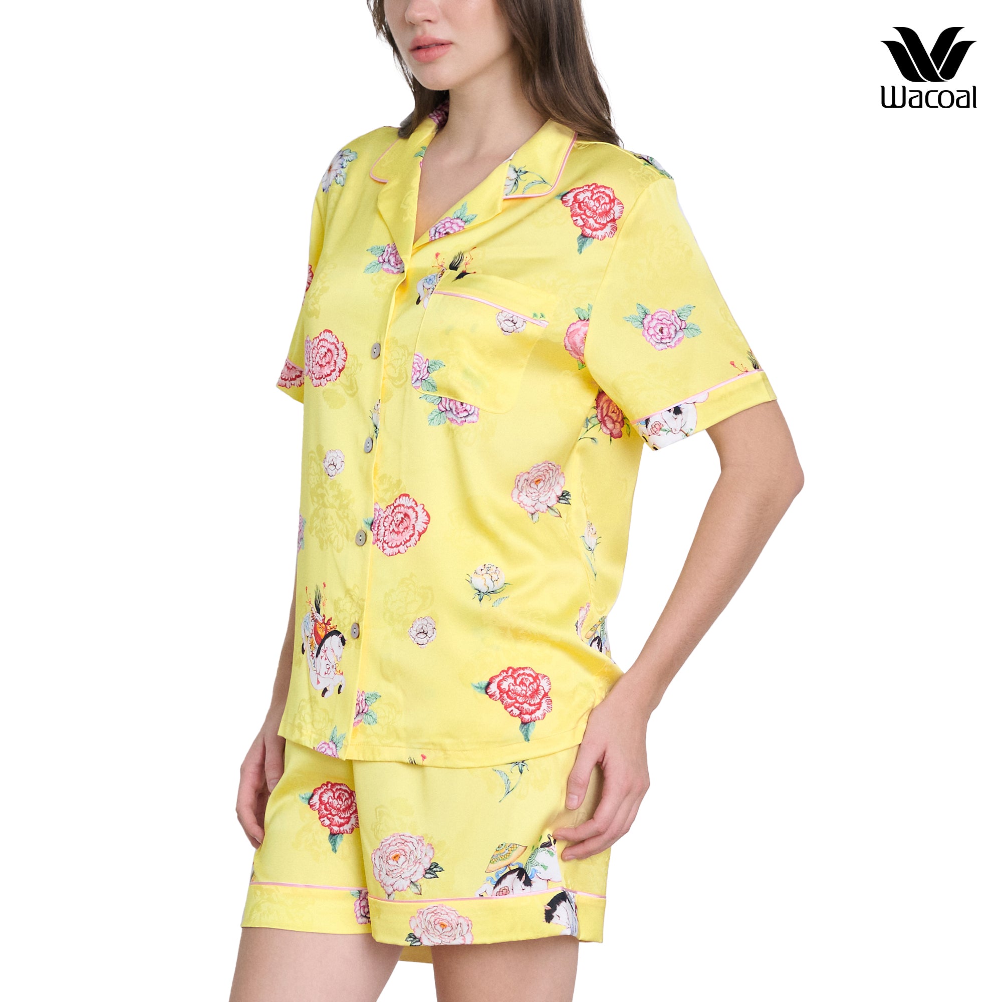 Wacoal X Phannapast ชุดนอนรูปแบบเสื้อแขนสั้น คอฮาวาย รุ่น WN7D60 สีเหลือง (YE)