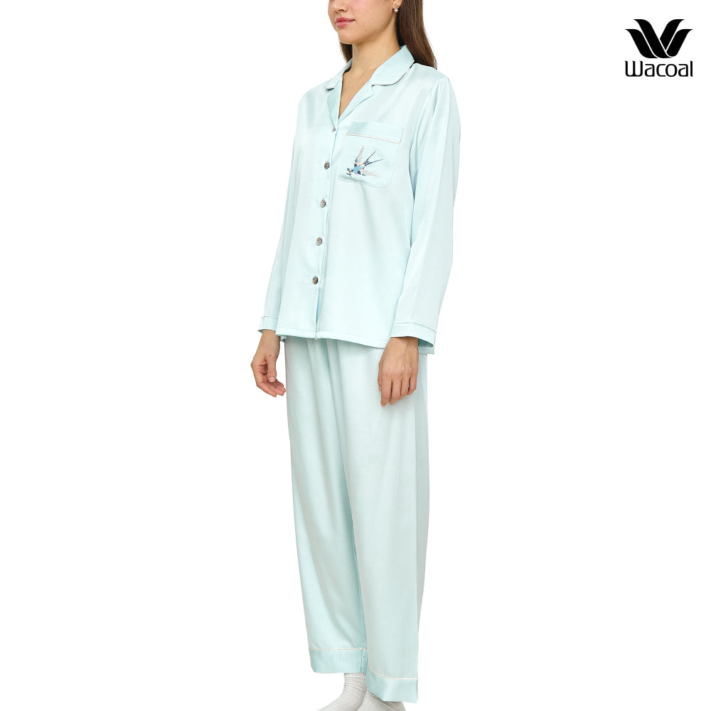 Wacoal CAFE’ CATION ชุดนอนแขนยาว ขายาว เส้นใยผสม Collagen รุ่น WN7E75 สีฟ้า (SX)