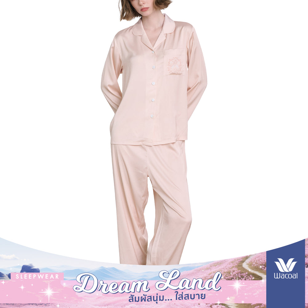 Wacoal DREAM LAND Collection ชุดนอนผ้าซาติน พิมพ์ลาย Magicorn รุ่น WN7E80 สีครีม (CR)