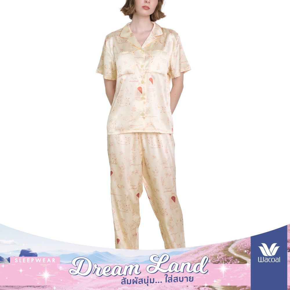 Wacoal Dreamland Collection ชุดนอนกันโป๊ แขนสั้นขายาว ผ้าซาติน พิมพ์ลาย Stary clouds รุ่น WN7V21 สีครีม (CR)