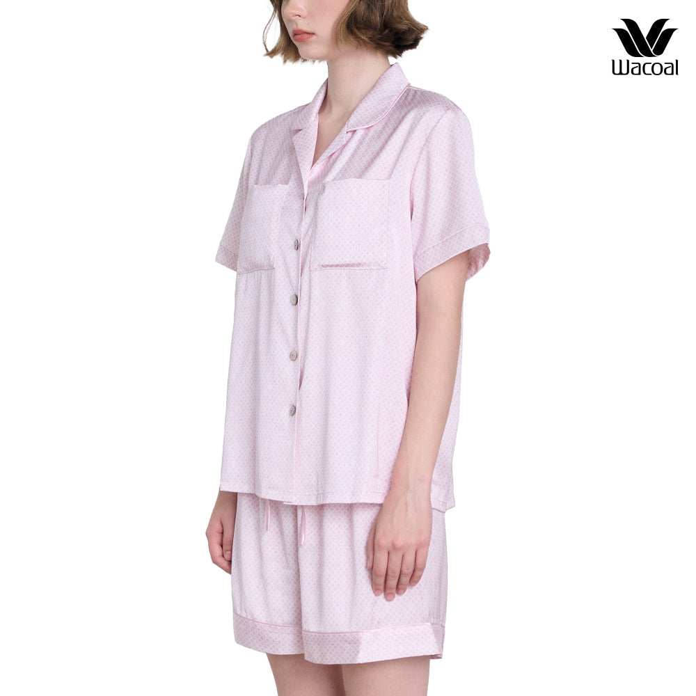Wacoal Urban comfort ชุดนอนผ้าซาติน แขนสั้น ขาสั้น รุ่น WN7V27 สีชมพู (PI)