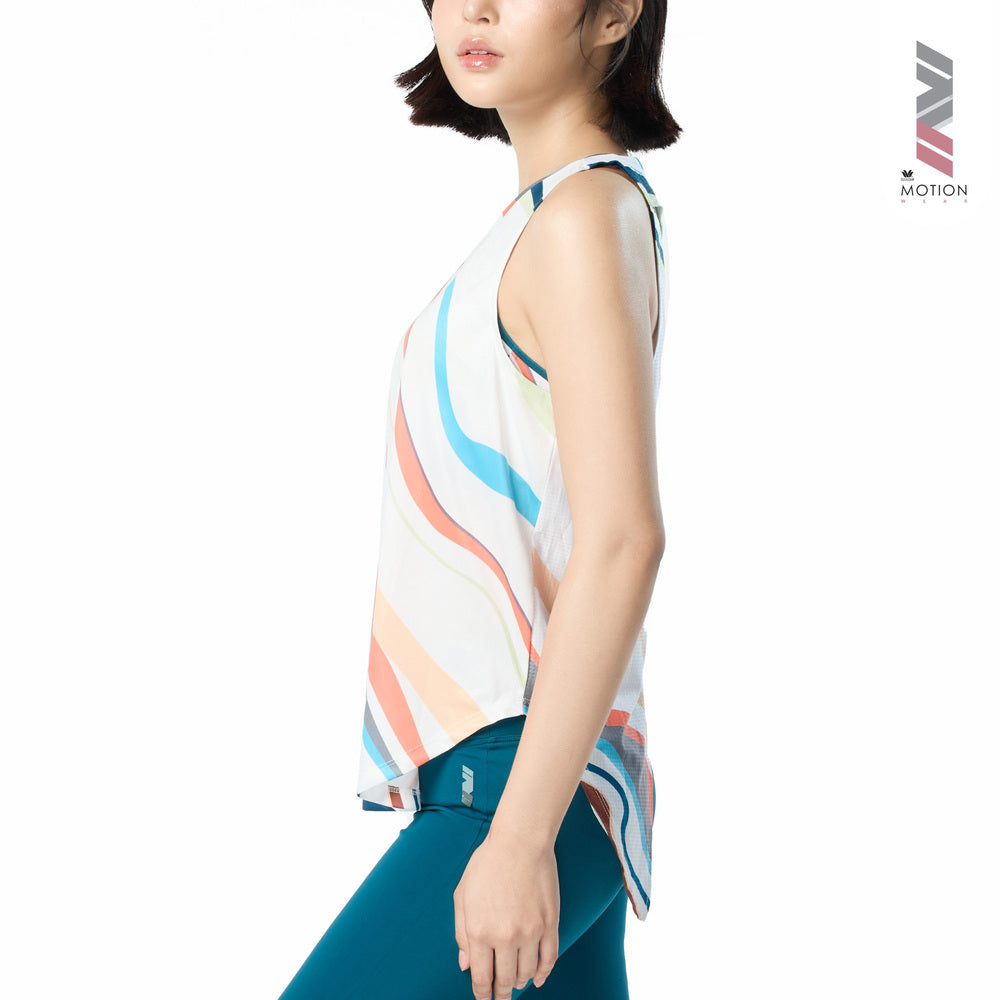 Wacoal Motion Wear เสื้อสำหรับออกกำลังกาย Outer รุ่น WR4105 สีขาว (WH)