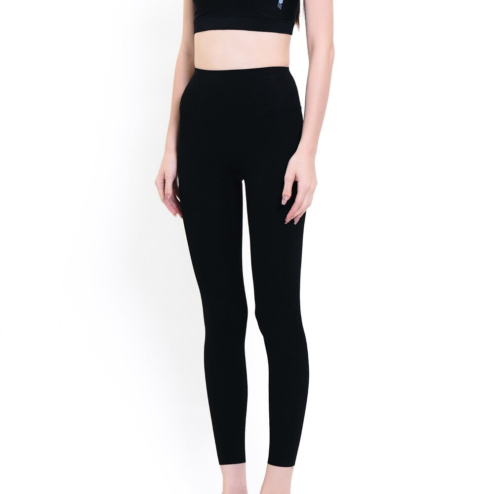 Wacoal Motion Wear กางเกงสำหรับออกกำลังกาย Outer รุ่น WR7124 สีดำ (BL)