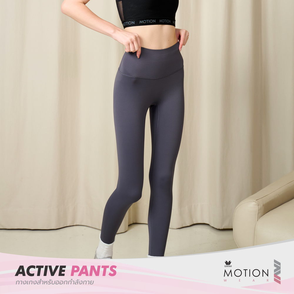 Wacoal Motion Wear กางเกงสำหรับออกกำลังกาย Outer รุ่น WR7124 สีเทาดำ (GF)