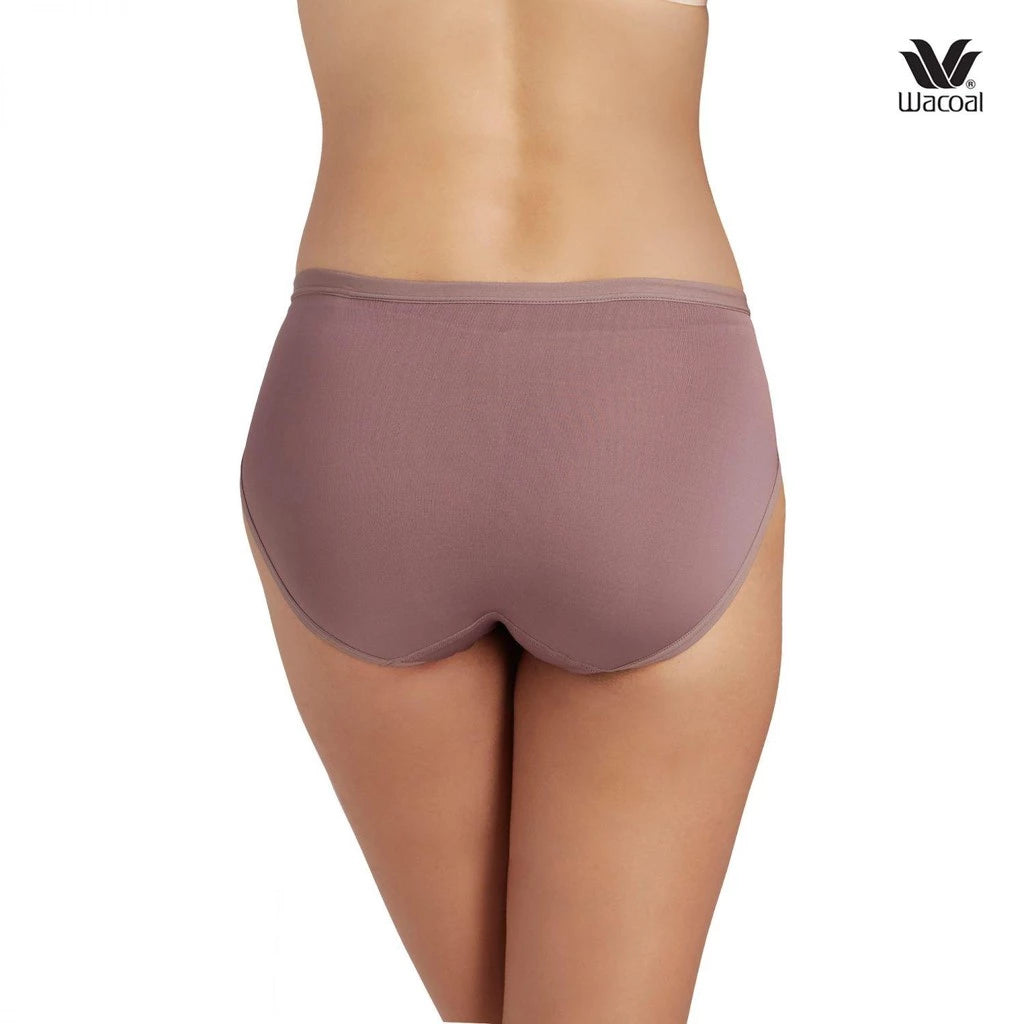 Wacoal Panty กางเกงในใส่สบาย รูปแบบบิกินี่ รุ่น WU1T34 (คละสี)