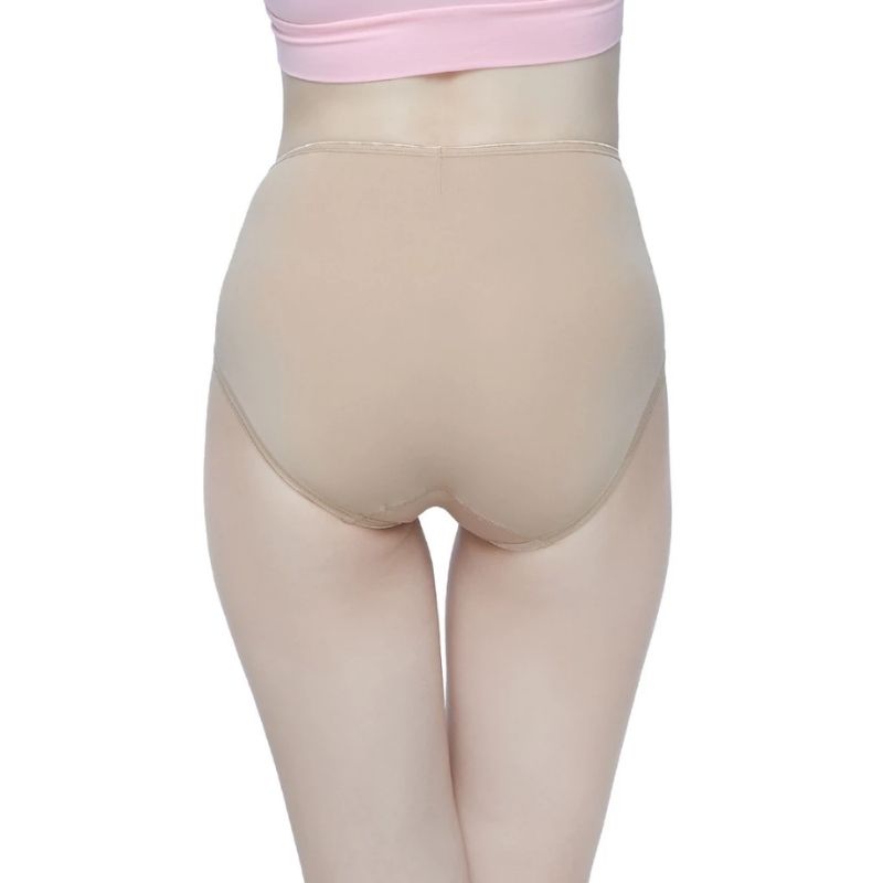 Wacoal Super Soft Nylon Half Panty กางเกงในนวัตกรรมเนียนนุ่ม รูปแบบครึ่งตัว รุ่น WU5S00H/WU3992 สีโอวัลติน (OT)