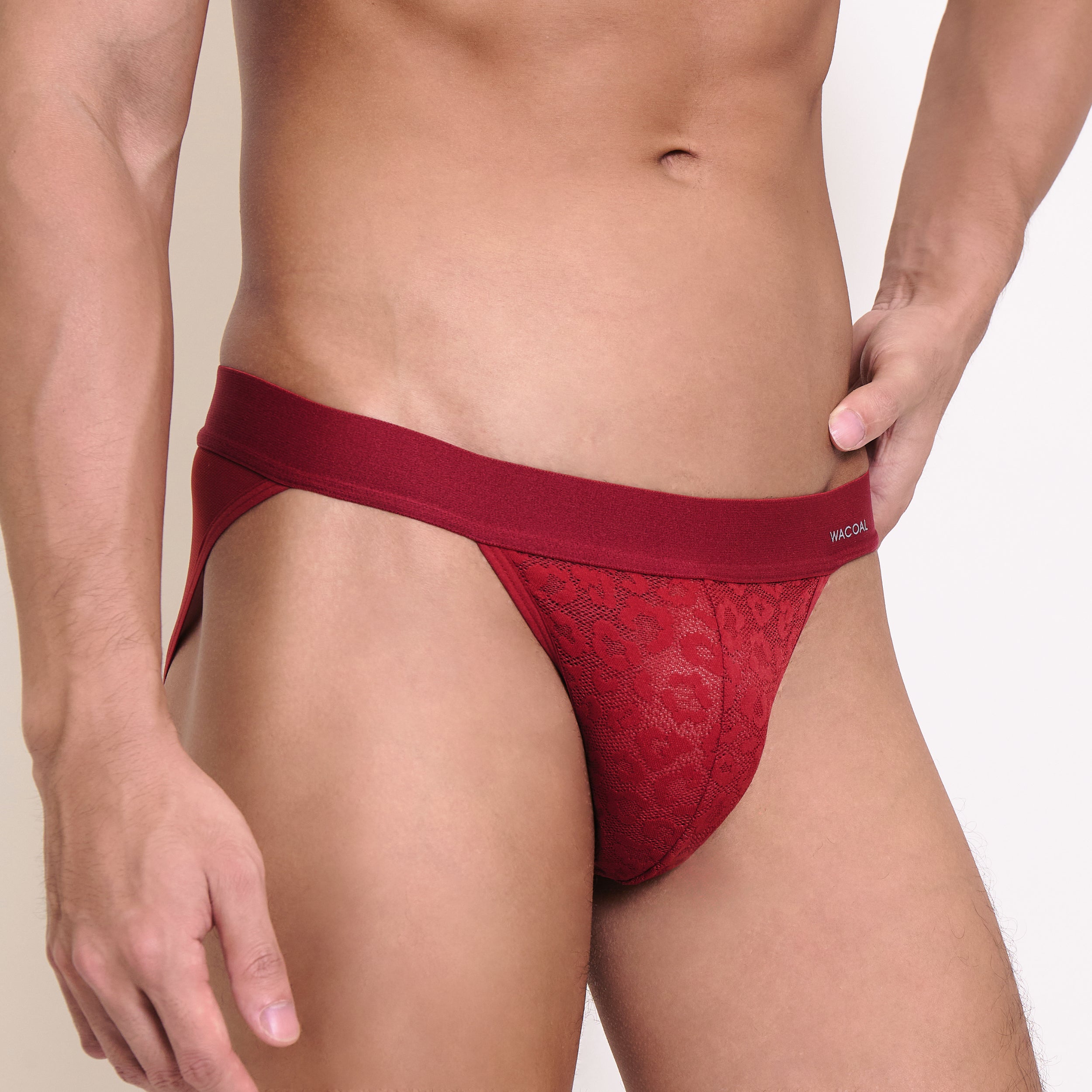 Wacoal กางเกงในผู้ชาย FASHION SEE THROUGH (high-cut lace briefs) รุ่น WXU304 สีแดง (RE)