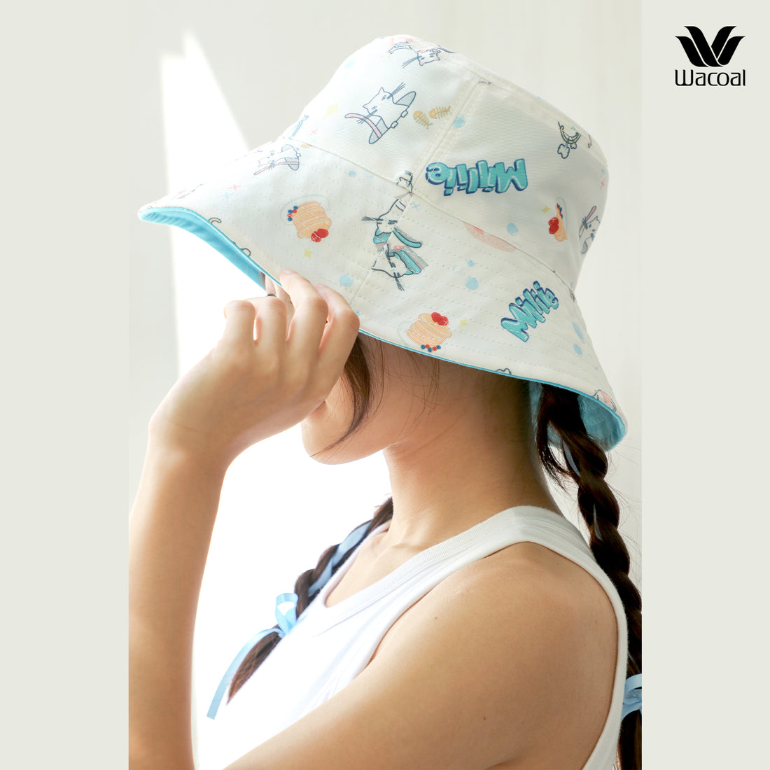 Wide-brimmed bucket hat from the Millie and friends collection (Rewards).