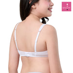 Wacoal Bloom Step 3 children's underwear Children's underwire bra, sporty design, model WB1Y01, white (WH)