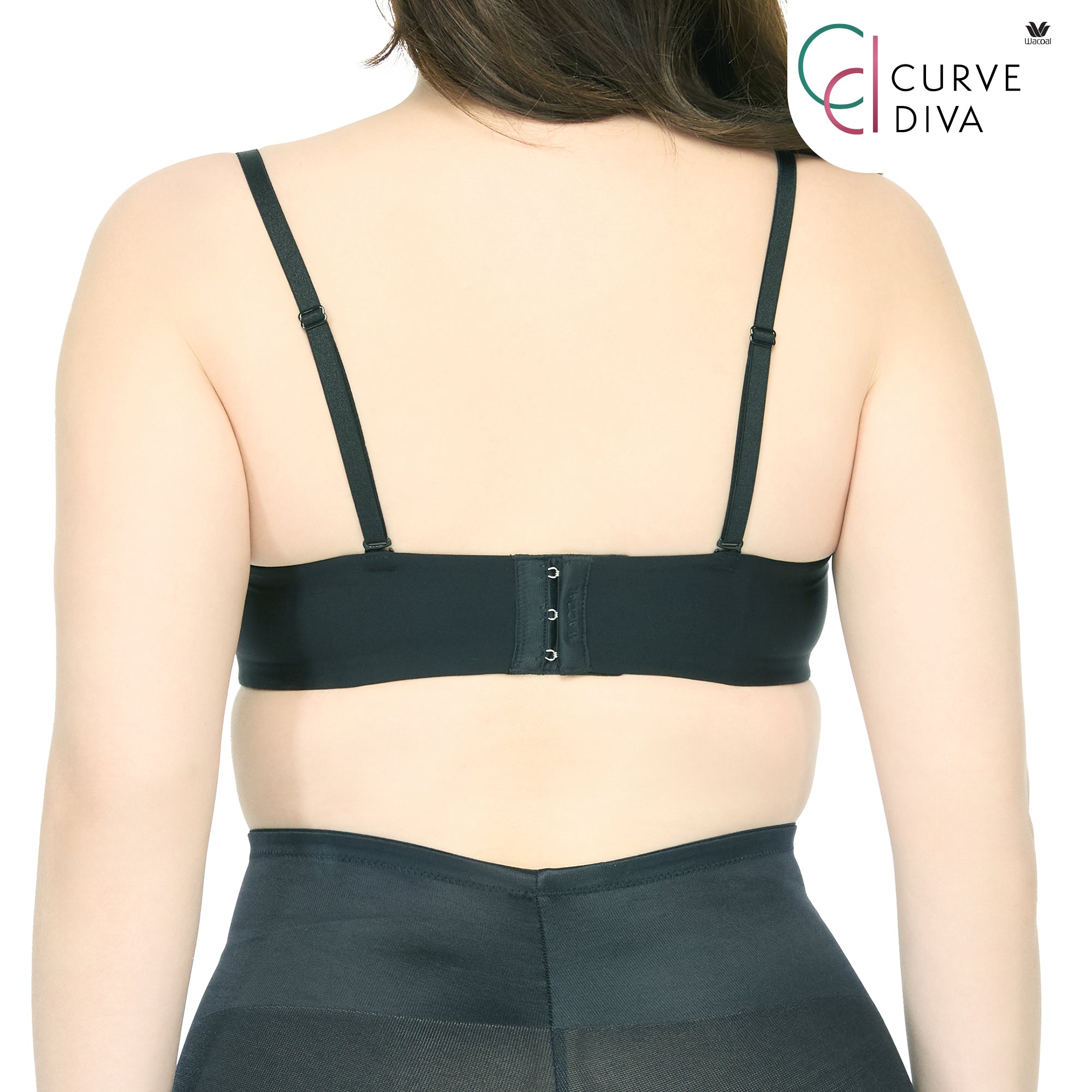 Wacoal Curve Diva บราเกาะอกมีโครงเก็บกระชับ สาวคัพใหญ่ รุ่น WB7986 สีดำ (BL)