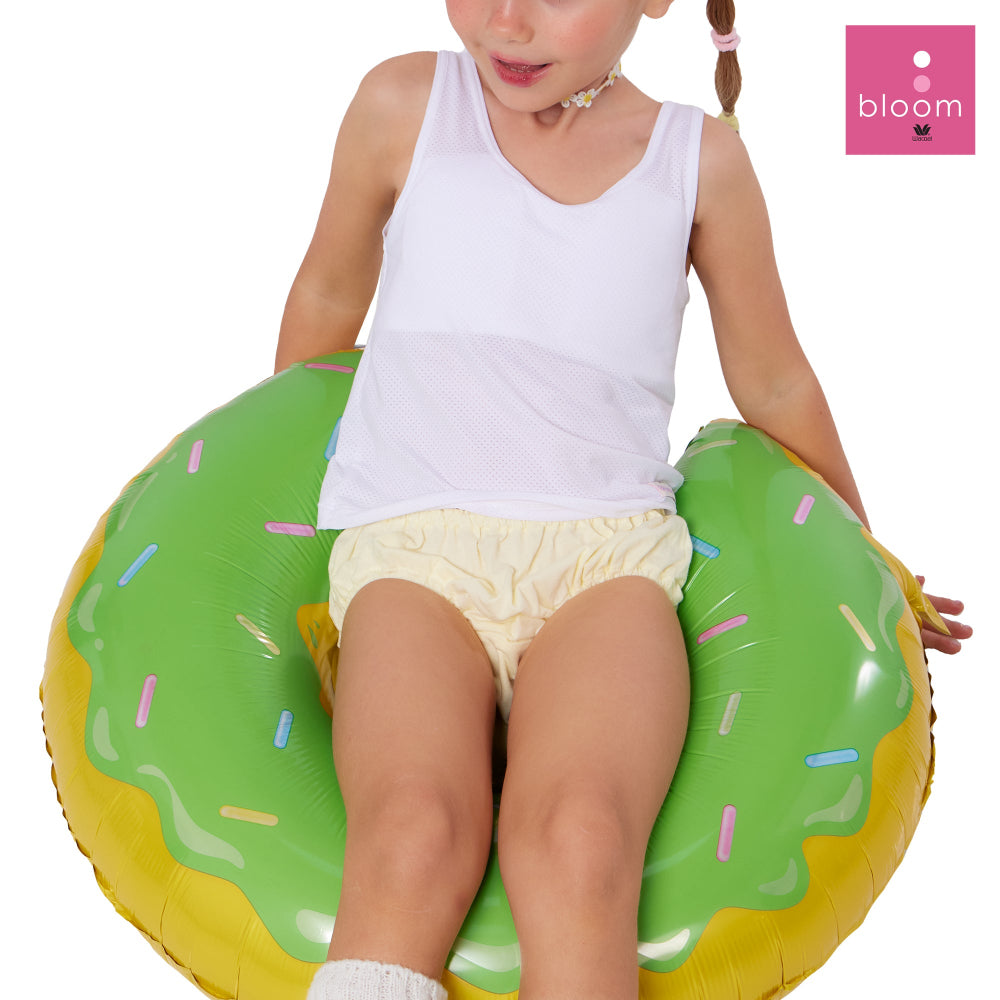 Wacoal Bloom Step 1 ชุดชั้นในสำหรับเด็ก เสื้อกล้ามตัวยาว รุ่น WH6C08 สีขาว (WH)