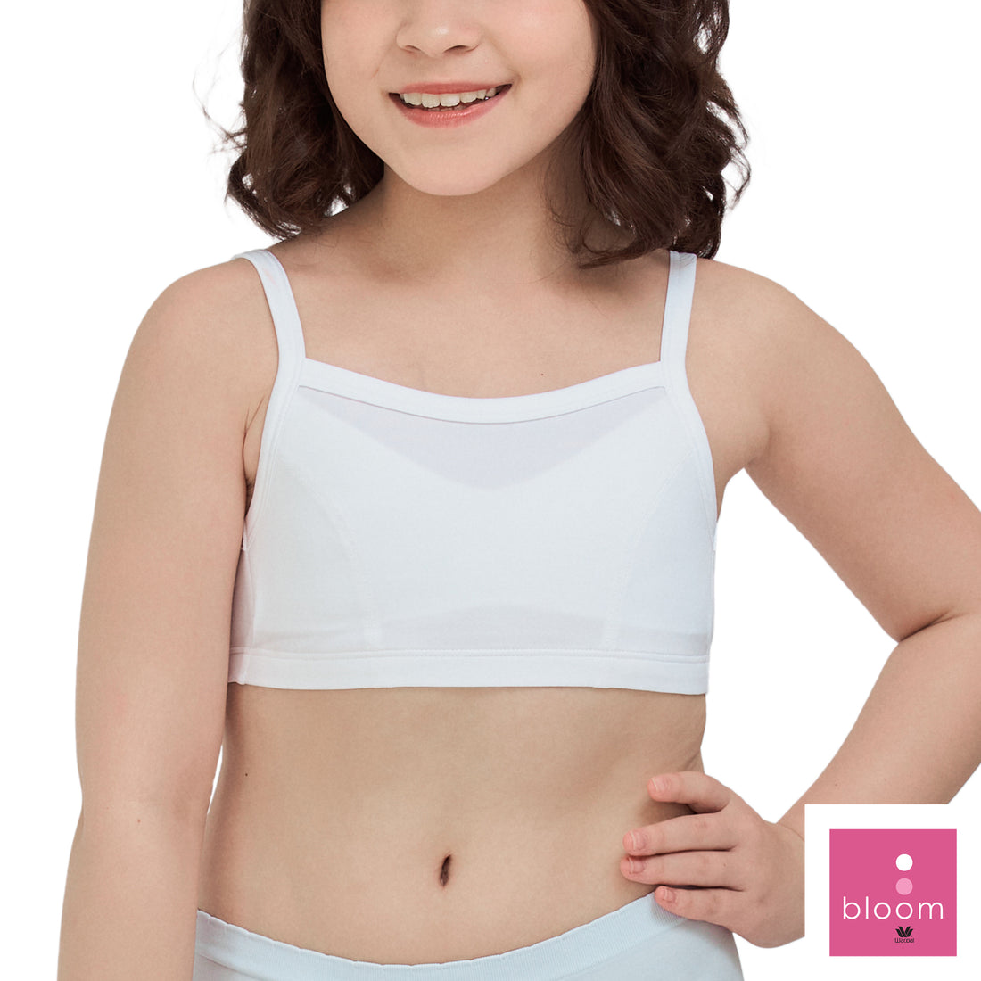 Wacoal Bloom Step 2 ชุดชั้นในสำหรับเด็ก เสื้อกล้ามครึ่งตัว แบบเรียบ รุ่น WH6L26