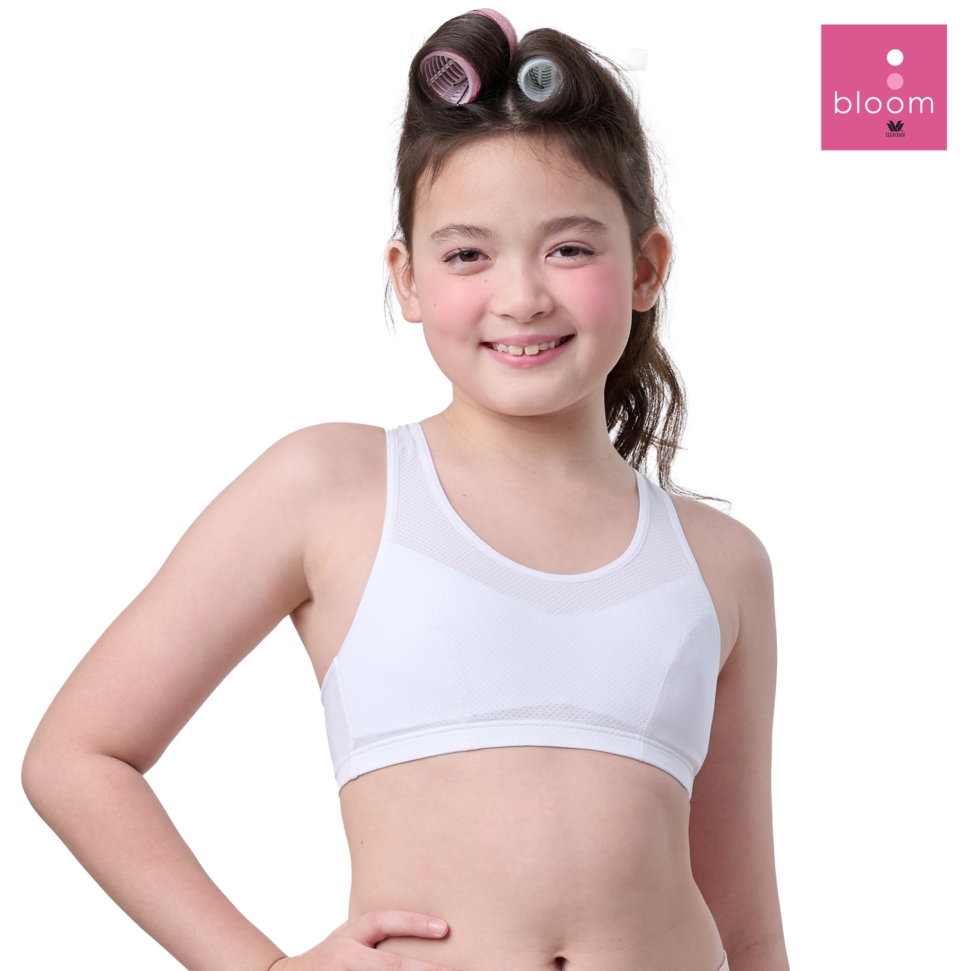 Wacoal Bloom Step 2 ชุดชั้นในสำหรับเด็ก เสื้อกล้ามครึ่งตัว แบบเรียบ รุ่น WH6L27