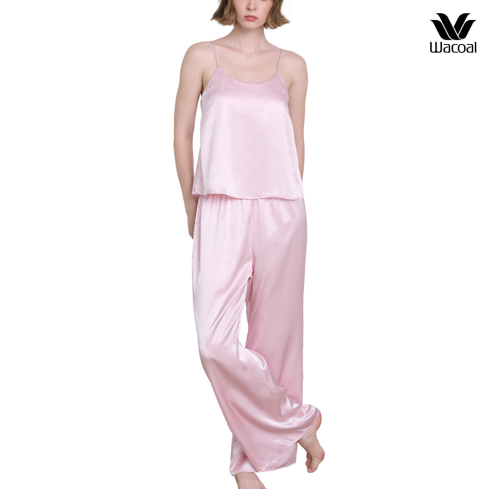 Wacoal Unban comfort กางเกงชุดนอน รูปแบบขายาว ผ้าซาติน รุ่น WN5E03 (เฉพาะกางเกงขายาว)