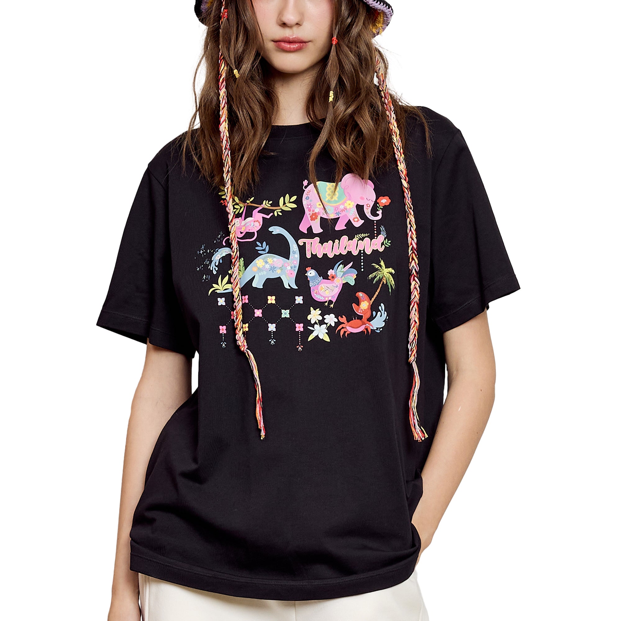 Wacoal Any Thai Any Where Collection วาโก้ เสื้อยืดแขนสั้น Oversized พิมพ์ลายช้าง รุ่น WN3V01 สีดำ (BL)