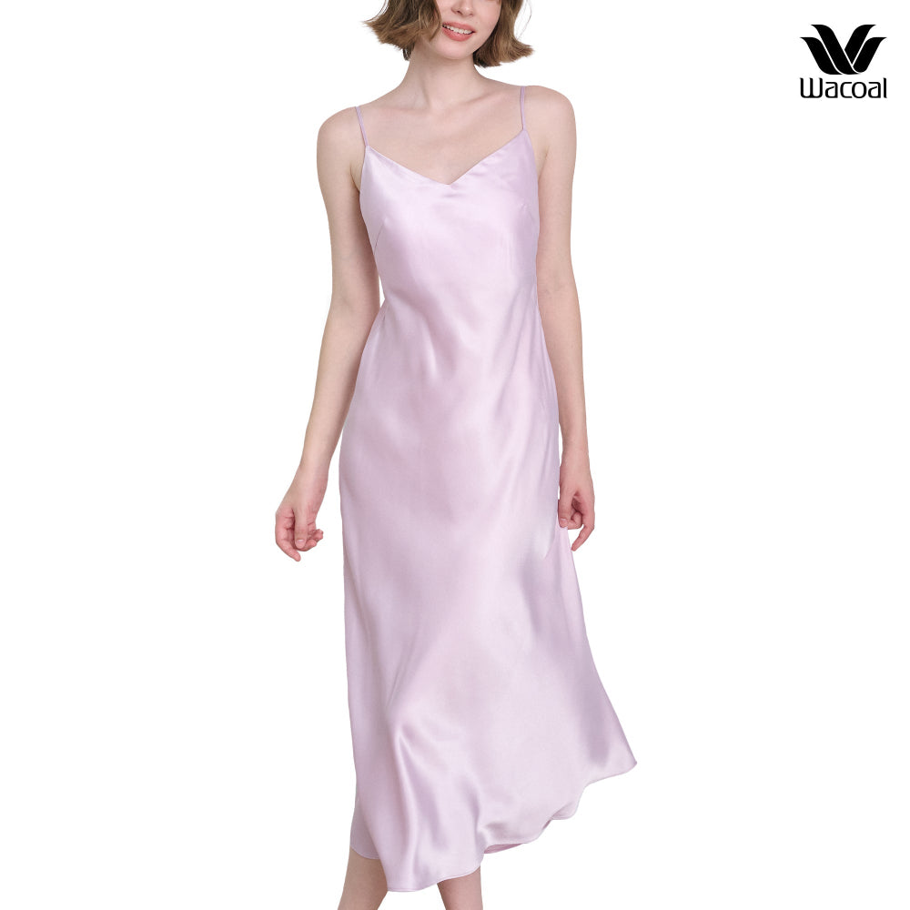 Wacoal Unban comfort ชุดนอน รูปแบบเดรส ผ้าซาติน รุ่น WN6G07 สีชมพู (PI)