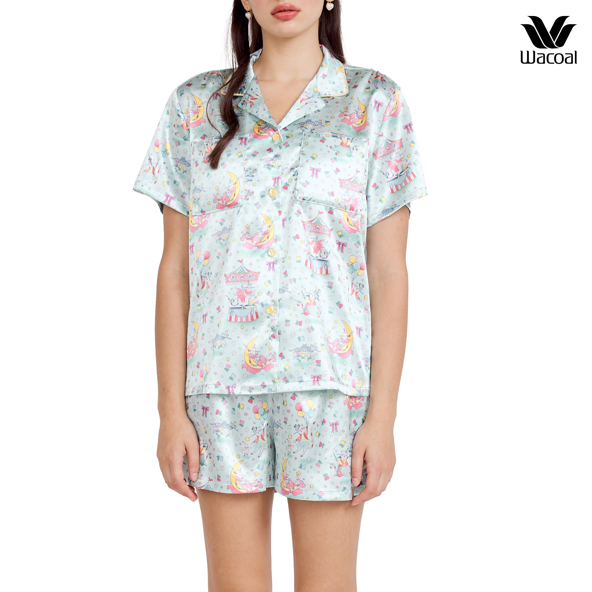 Wacoal Millie & Friends Circat Collection ชุดนอนกันโป๊ รูปแบบเสื้อแขนสั้น กางเกงขาสั้น รุ่น WN7D40