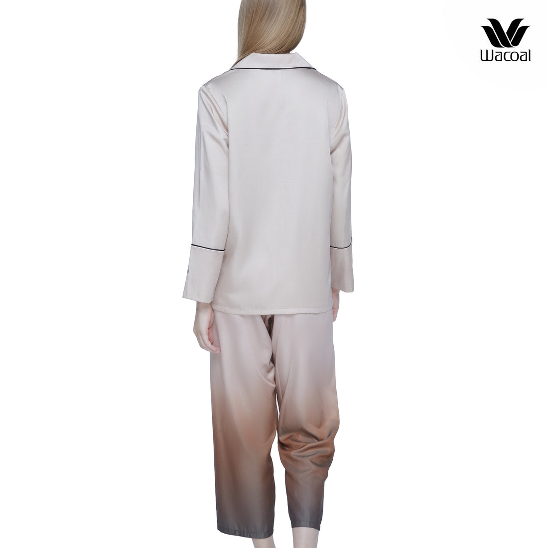 Wacoal Sleepwear ชุดนอนแขนยาว ขายาว ทรงแฟชั่น รุ่น WN7E46 สีเบจ (BE)