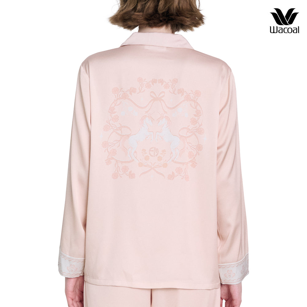 Wacoal DREAM LAND Collection ชุดนอนผ้าซาติน  พิมพ์ลาย Magicorn รุ่น WN7E80 สีครีม (CR)