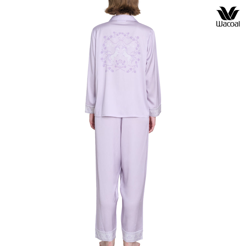 Wacoal DREAM LAND Collection ชุดนอนผ้าซาติน  พิมพ์ลาย Magicorn รุ่น WN7E80 สีม่วง (PU)