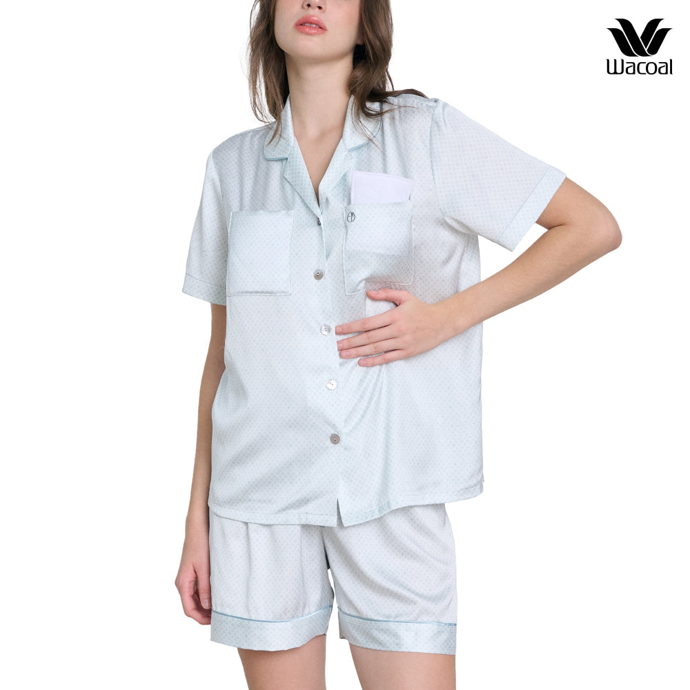 Wacoal Urban comfort ชุดนอนผ้าซาติน แขนสั้น ขาสั้น รุ่น WN7V27 สีฟ้า (ME)