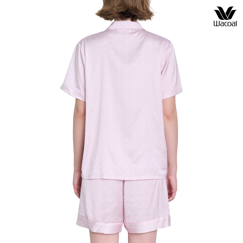 Wacoal Urban comfort ชุดนอนผ้าซาติน แขนสั้น ขาสั้น รุ่น WN7V27 สีชมพู (PI)
