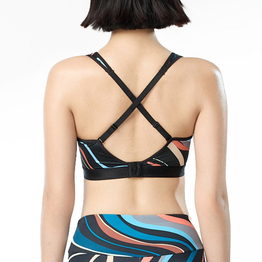 Wacoal Motion Wear บราสำหรับออกกำลังกาย In to Out รุ่น WR1250 สีดำ (BL)