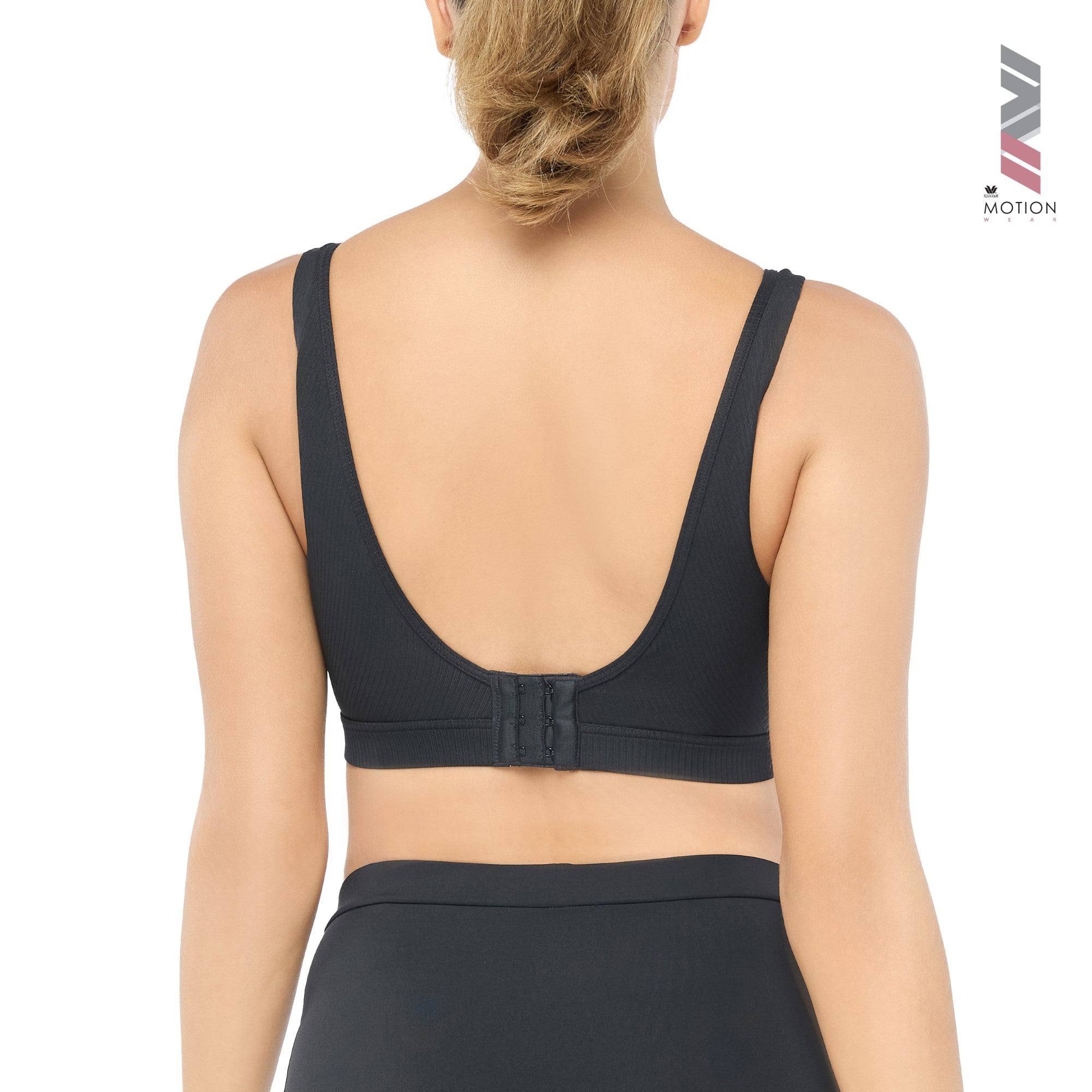 Wacoal Motion Wear บราสำหรับออกกำลังกาย In to Out รุ่น WR1524 สีดำ (BL)