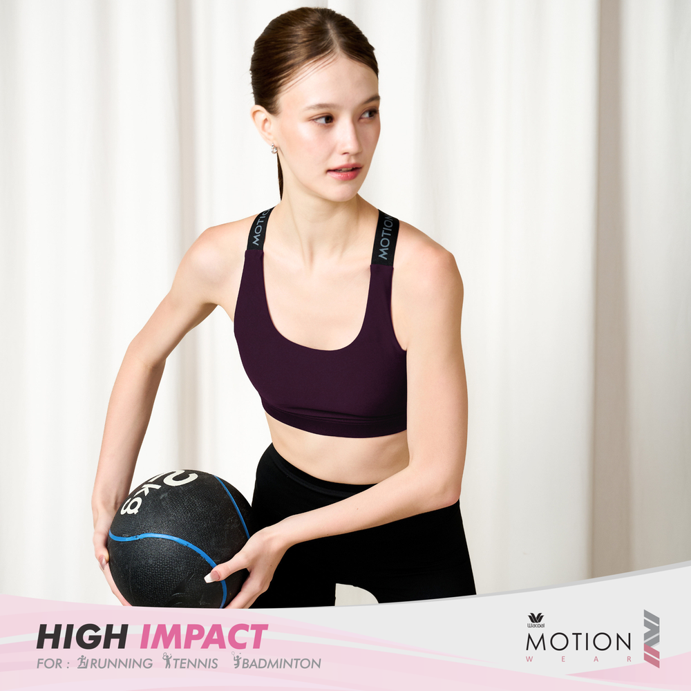 Wacoal Motion Wear บราออกกำลังกายแบบสวมหัว รุ่น WR3465 สีแดง (CH)